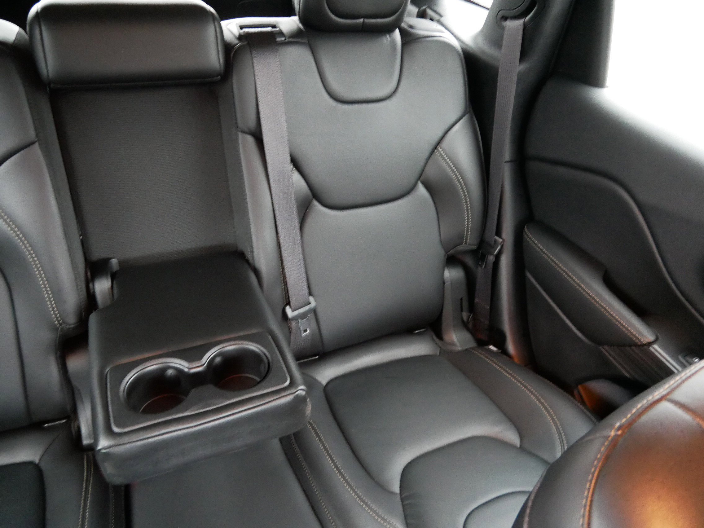 Used 2016 Jeep Cherokee Limited w/ Trailer Tow Group image 14