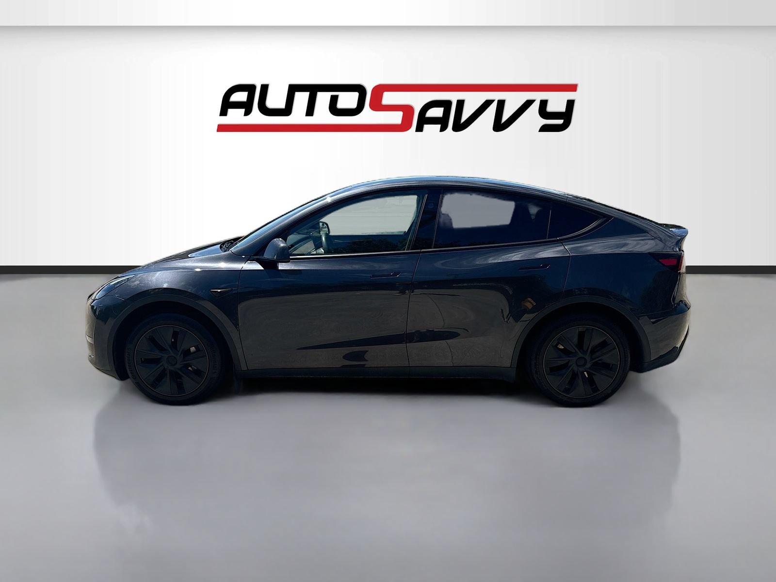 Used 2024 Tesla Model Y Long Range RWD image 4