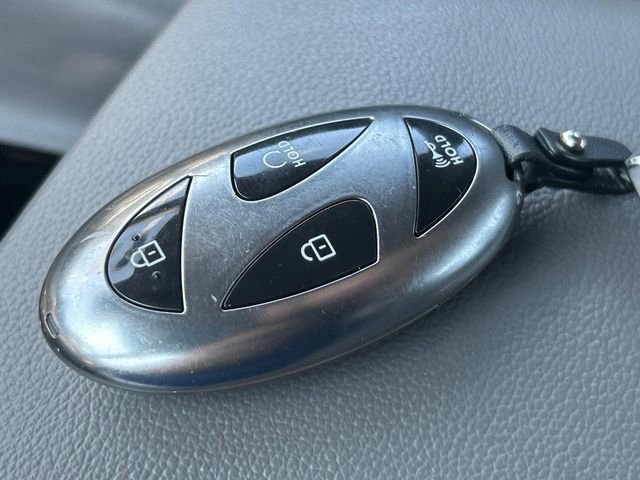 Used 2024 Hyundai Elantra SEL w/ Convenience Package image 35