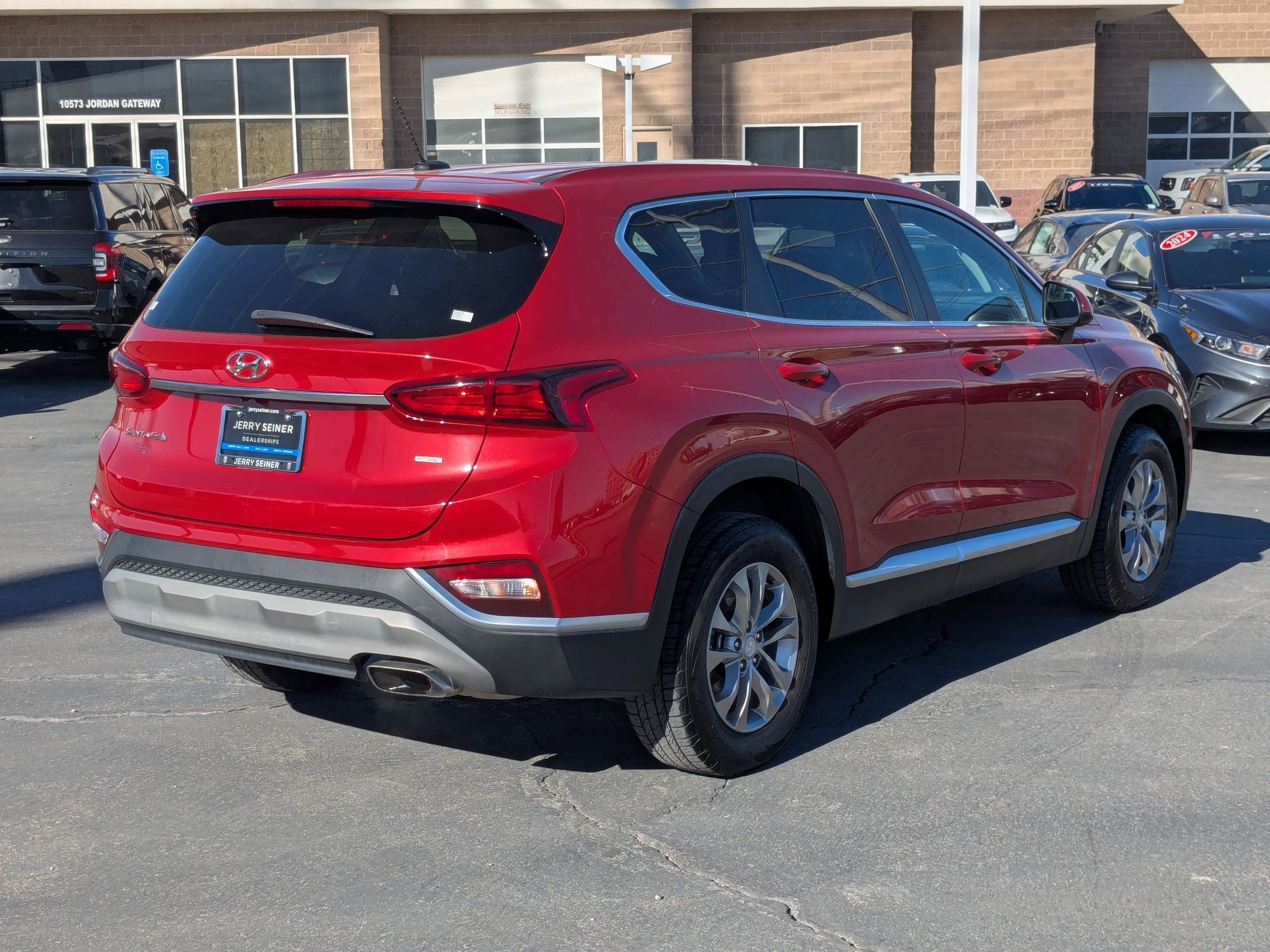 Used 2019 Hyundai Santa Fe SE image 5
