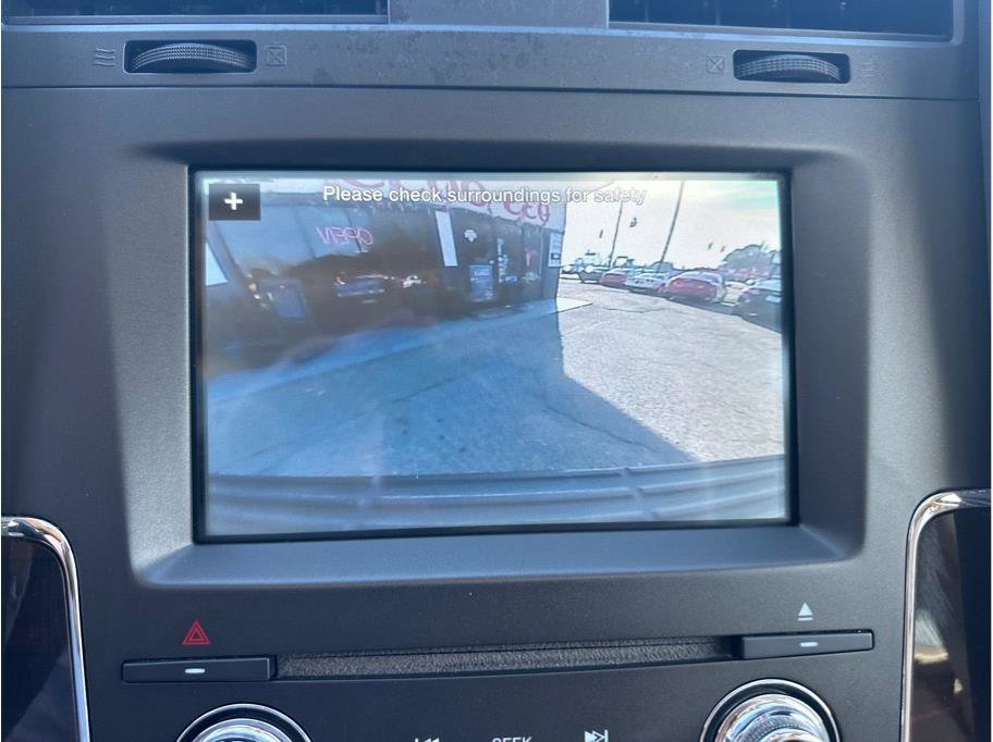 Used 2016 Lincoln Navigator Reserve image 19