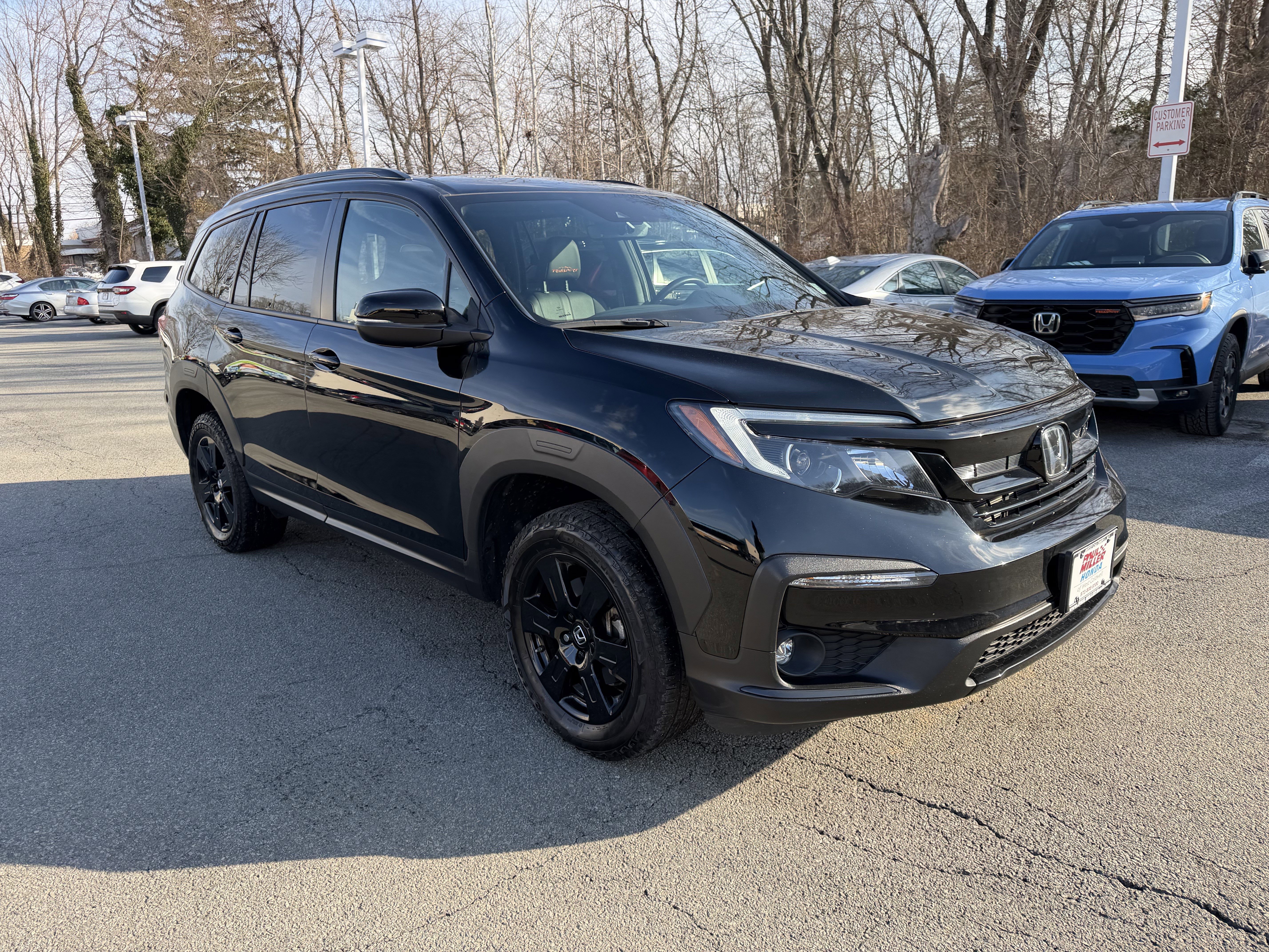 Used 2022 Honda Pilot TrailSport image 3