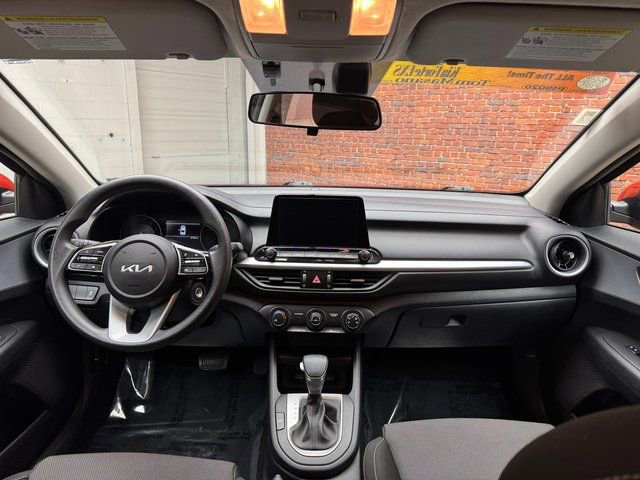 Used 2023 Kia Forte LXS image 12
