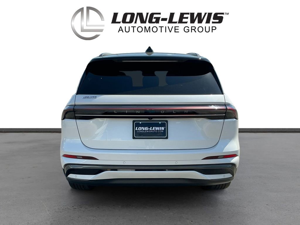 Certified 2025 Lincoln Nautilus Reserve AWD/4WD image 5