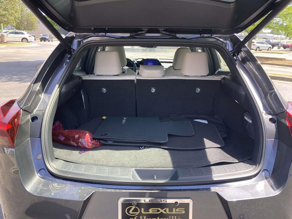 New 2026 Lexus UX 300h FWD image 8