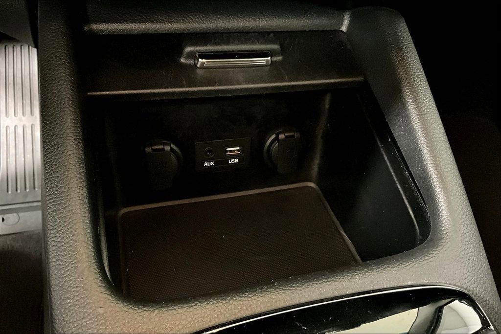 Used 2017 Kia Forte EX image 32