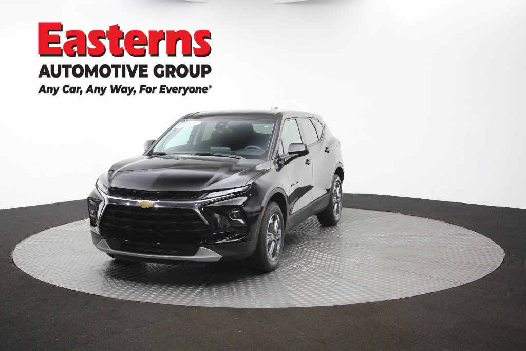 Used 2025 Chevrolet Blazer LT FWD image 57