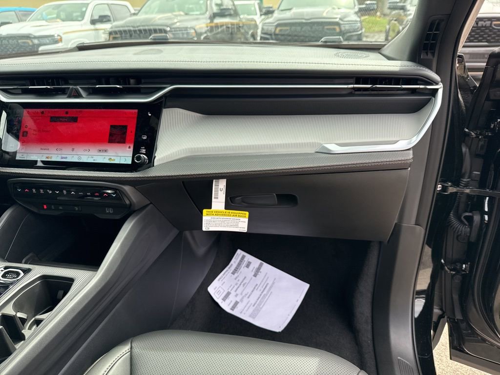 New 2026 Jeep Cherokee Limited image 28