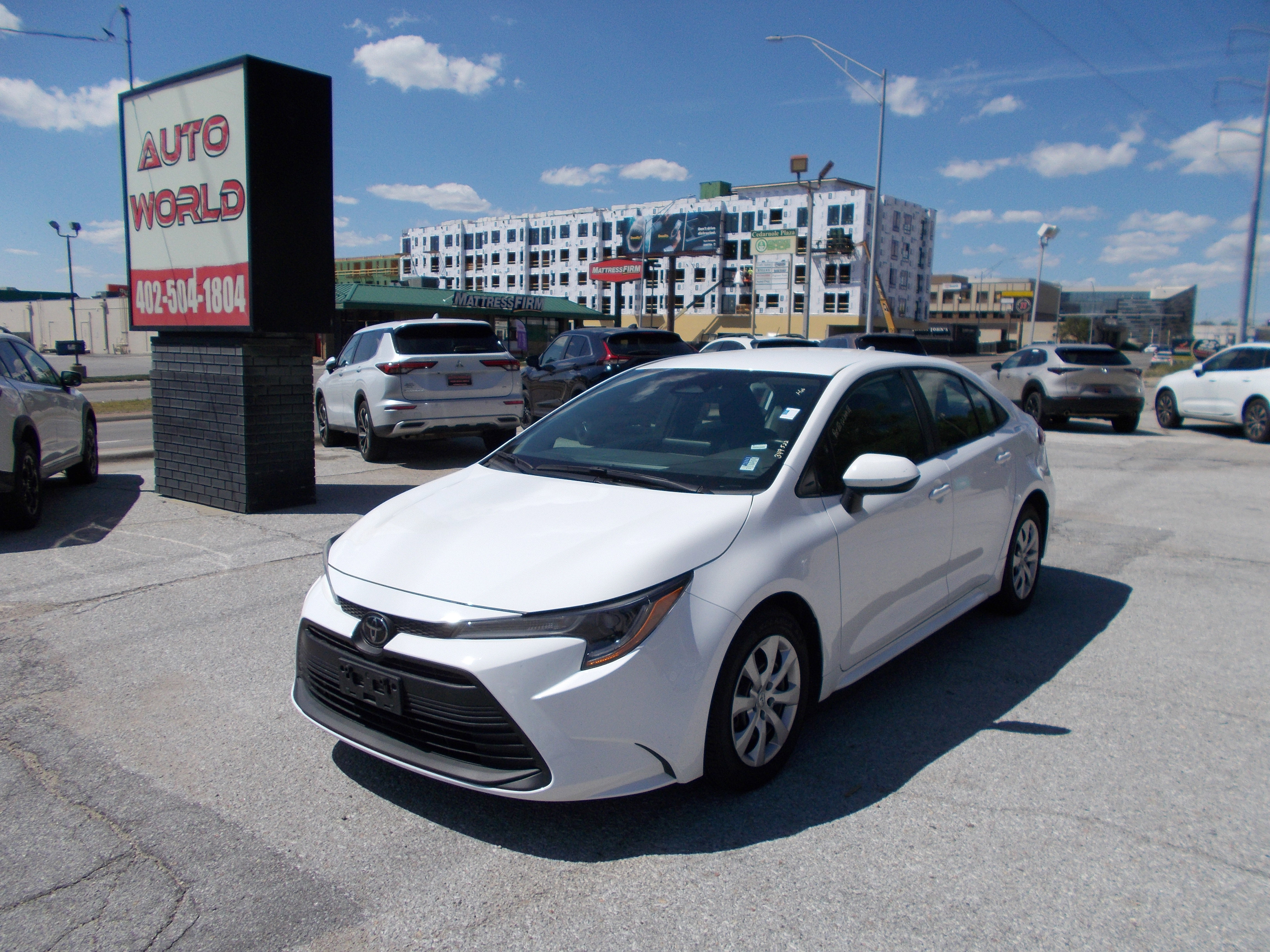 Used 2024 Toyota Corolla LE FWD image 1