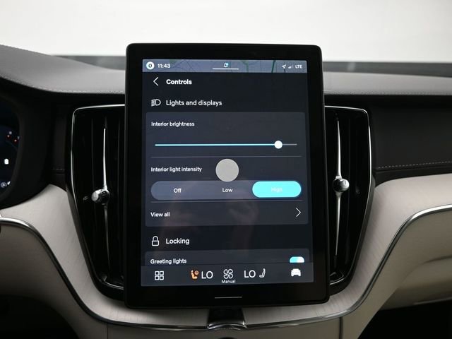 New 2026 Volvo XC60 B5 Ultra w/ Protection Package Premier image 17