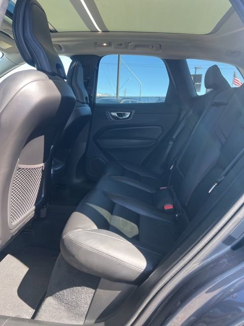 Used 2025 Volvo XC60 B5 Core image 23