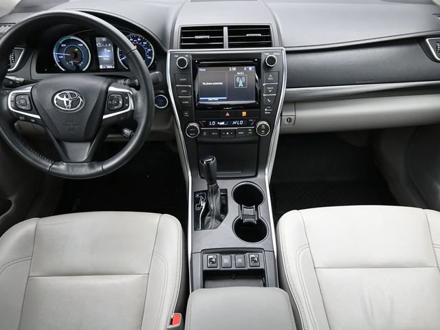 Used 2017 Toyota Camry XLE w/ Moonroof Package image 20