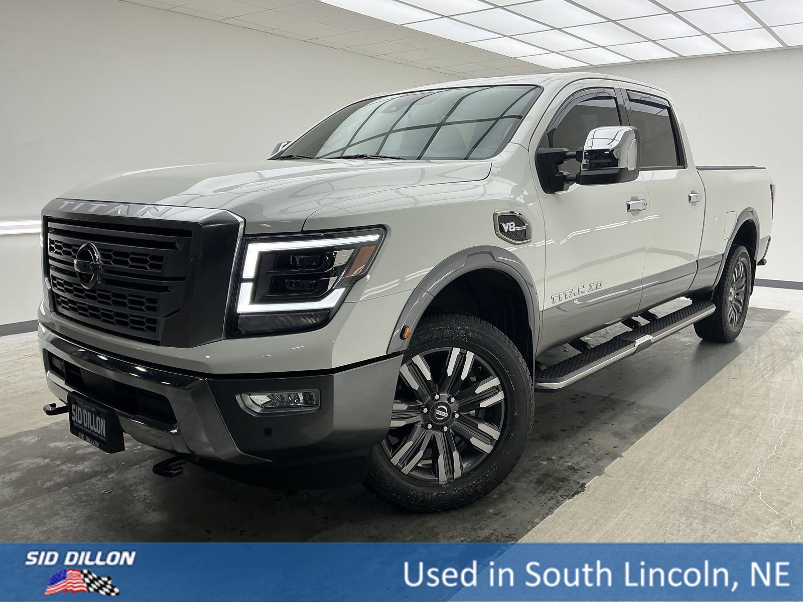 Used 2022 Nissan Titan Platinum Reserve w/ Moonroof Package image 1