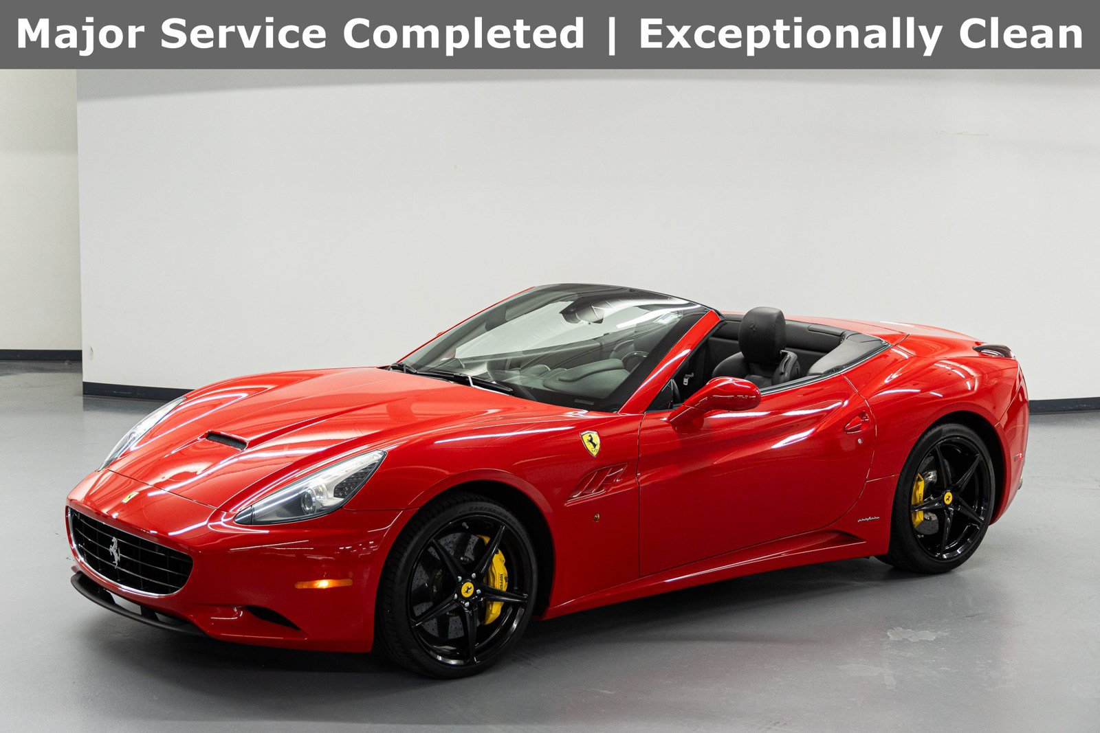 Used 2011 Ferrari California RWD image 1