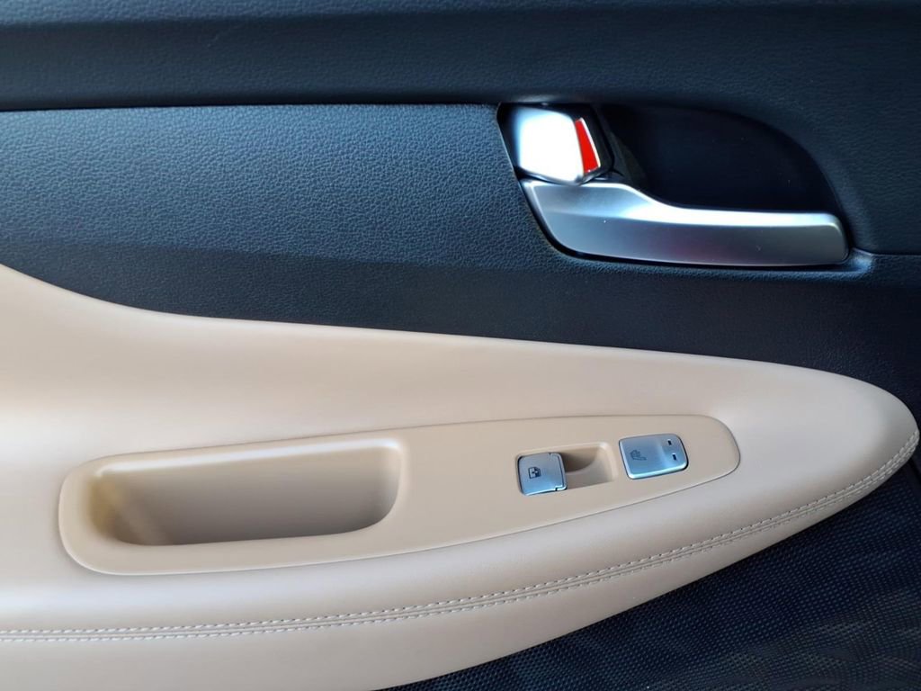 Certified 2022 Hyundai Santa Fe Calligraphy image 15