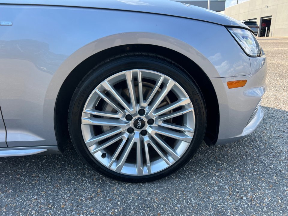 Used 2017 Audi A4 2.0T Prestige image 25