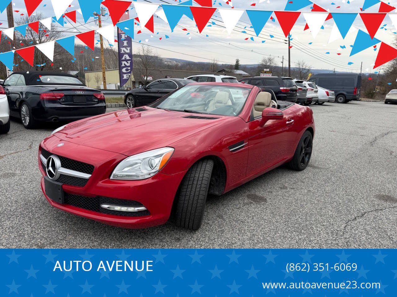 Used 2013 Mercedes-Benz SLK 250 w/ Premium I Pkg image 1
