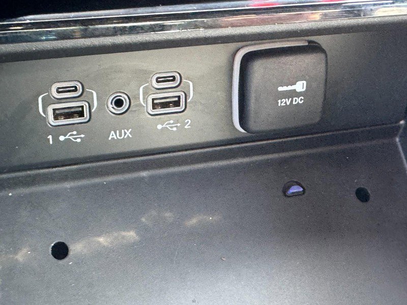 Used 2023 Jeep Grand Cherokee L Laredo AWD/4WD image 24