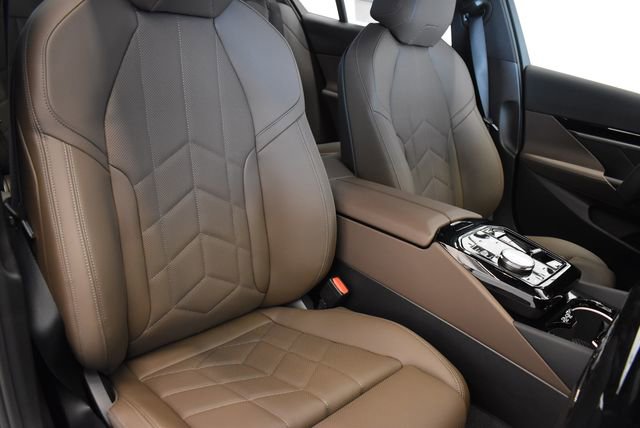 New 2026 BMW 530i xDrive w/ Premium Package image 6