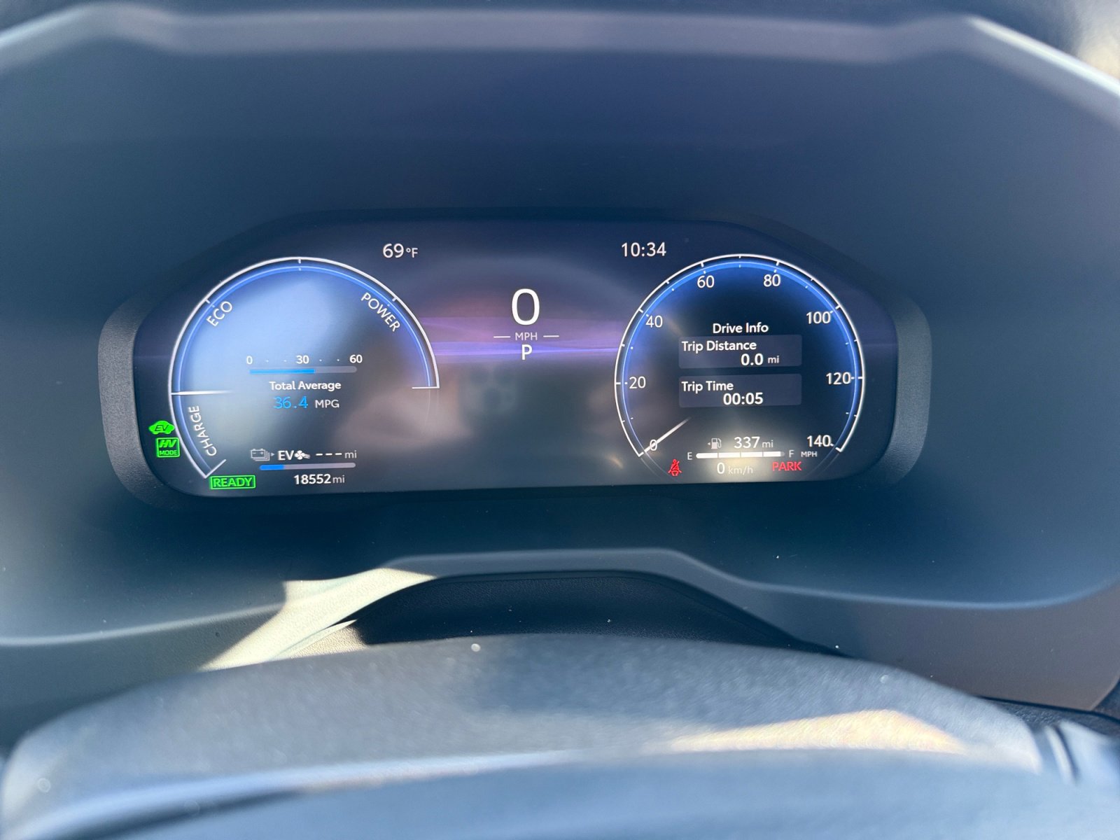 Used 2023 Toyota RAV4 XSE w/ Weather Package image 11