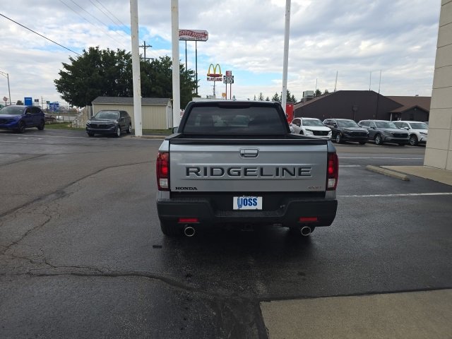 Certified 2025 Honda Ridgeline Sport image 6