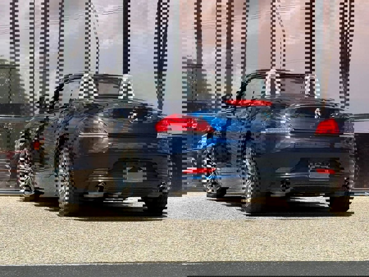 Used 2014 BMW Z4 sDrive35i RWD image 14
