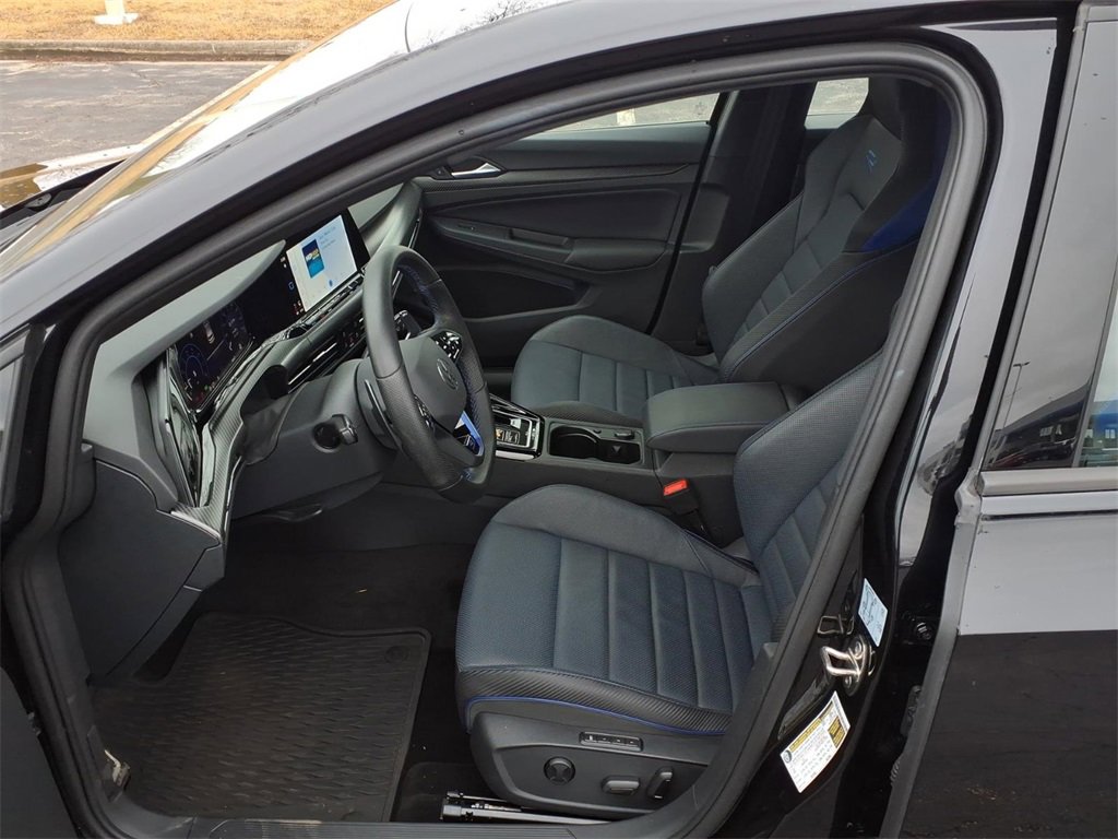 Used 2023 Volkswagen Golf 20th Anniversary Edition image 24