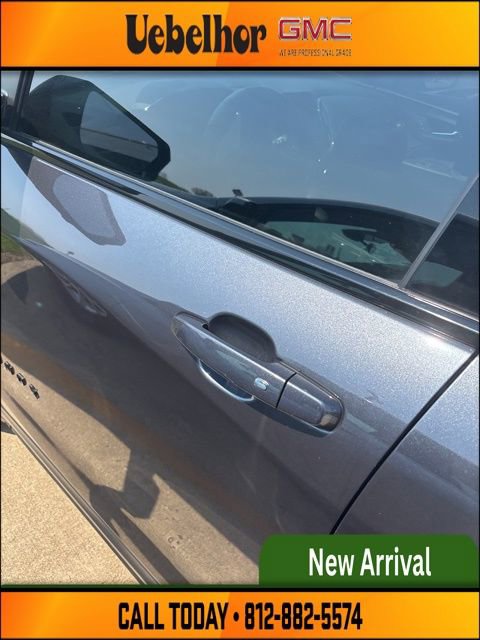 Used 2022 Chevrolet Equinox RS w/ RS Leather Package image 9