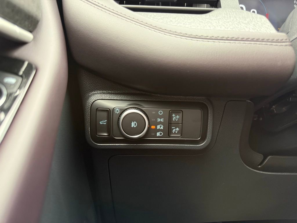 New 2026 Ford Explorer Platinum RWD image 13