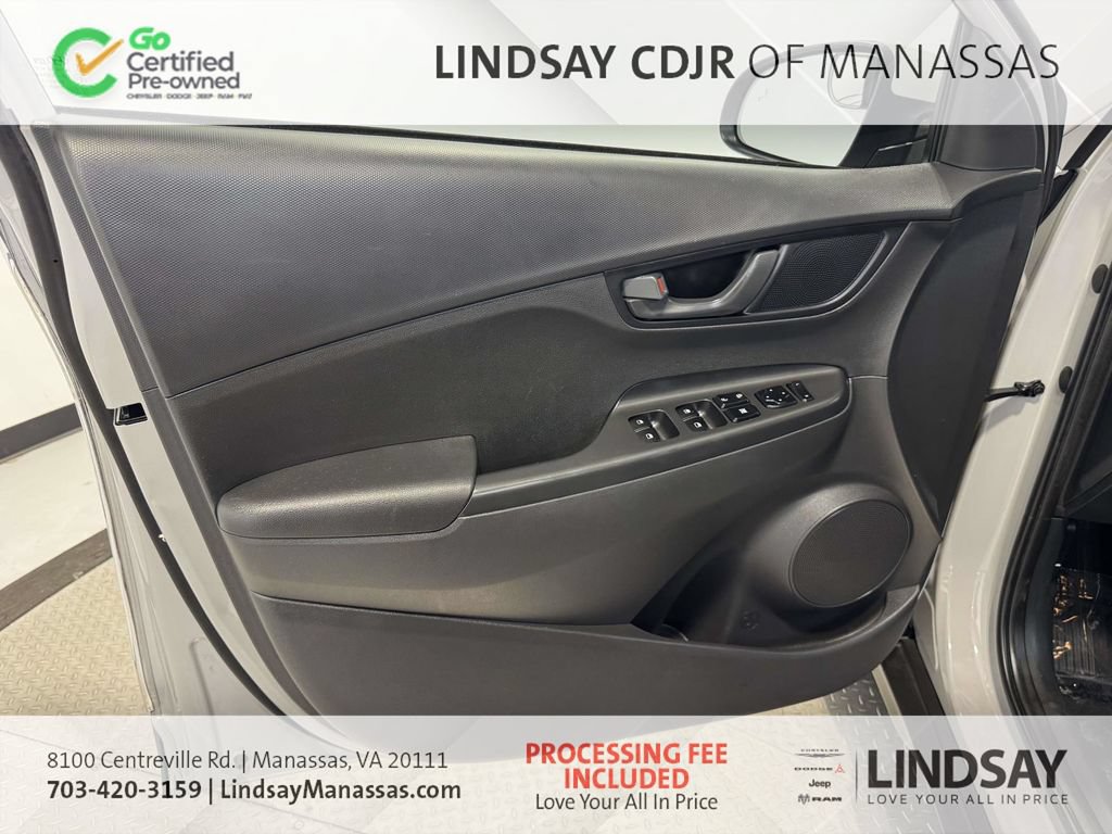 Used 2023 Hyundai Kona SE AWD/4WD image 16