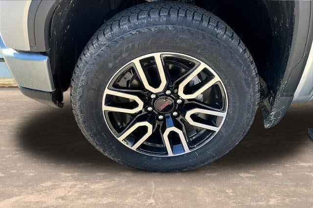 New 2026 GMC Sierra 1500 AT4 w/ Technology Package AWD/4WD image 10