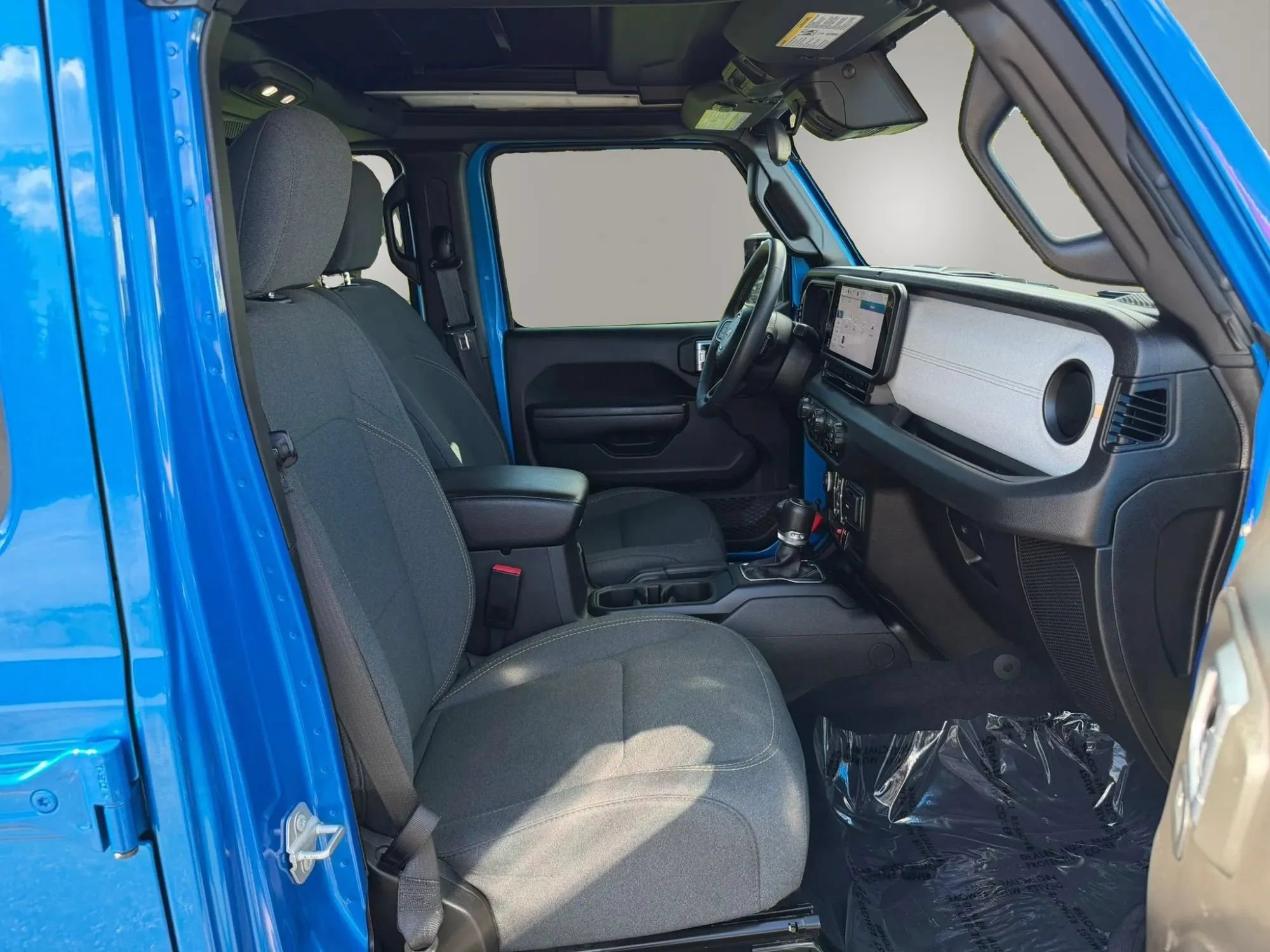 Used 2024 Jeep Wrangler Unlimited AWD/4WD image 57