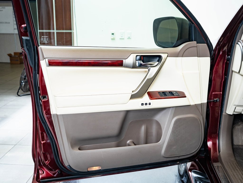 Used 2013 Lexus GX 460 Premium image 22