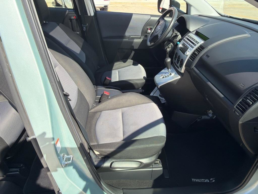 Used 2006 MAZDA MAZDA5 Sport w/ Popular Equipment Pkg FWD image 9