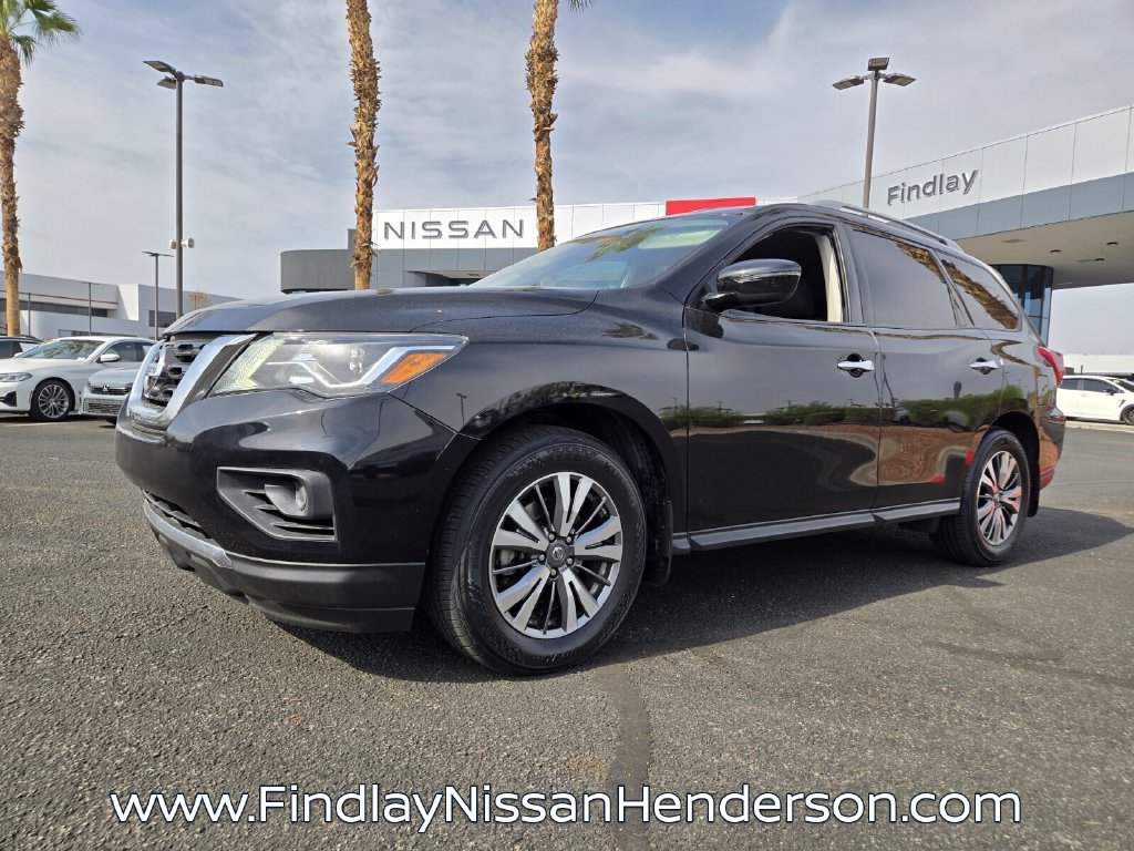 Used 2018 Nissan Pathfinder S FWD image 2