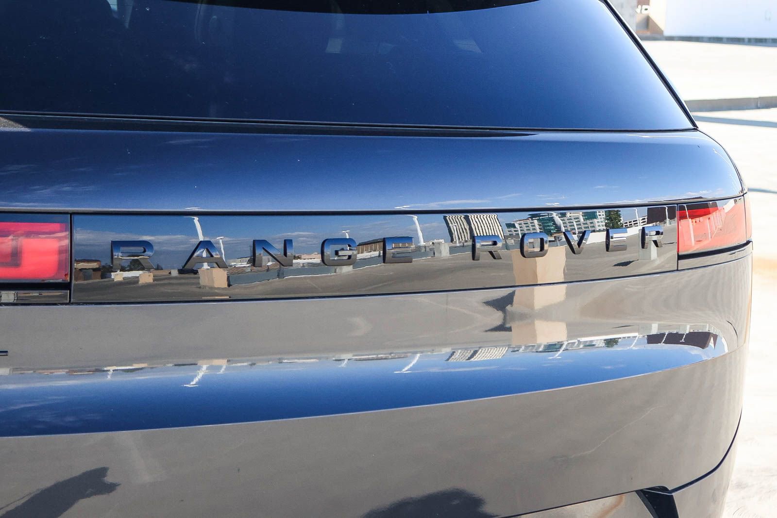 New 2025 Land Rover Range Rover Sport Dynamic SE image 12