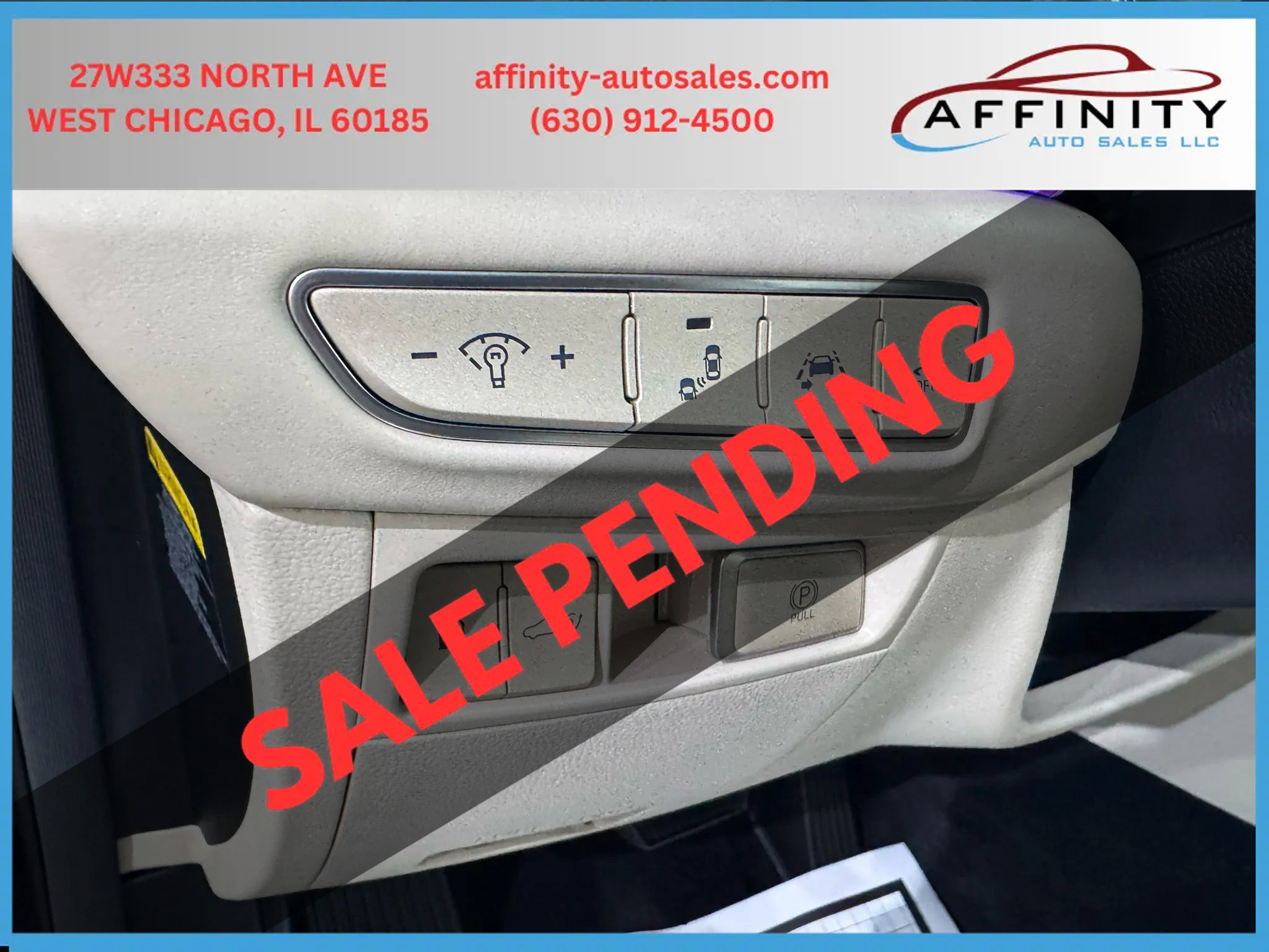 Used 2017 Genesis G90 3.3T Premium image 23