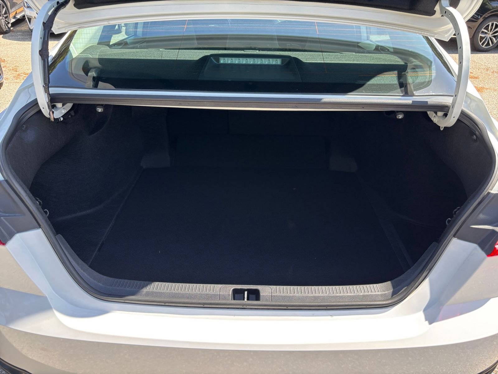 Used 2025 Toyota Camry LE FWD image 27