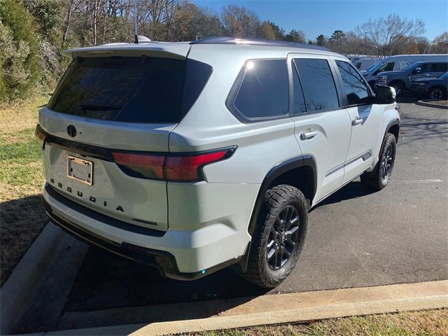 Used 2025 Toyota Sequoia Platinum image 34
