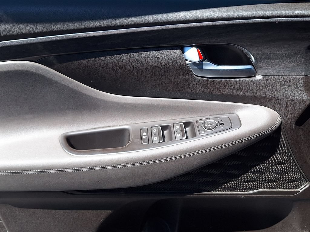 Used 2019 Hyundai Santa Fe SEL AWD/4WD image 9