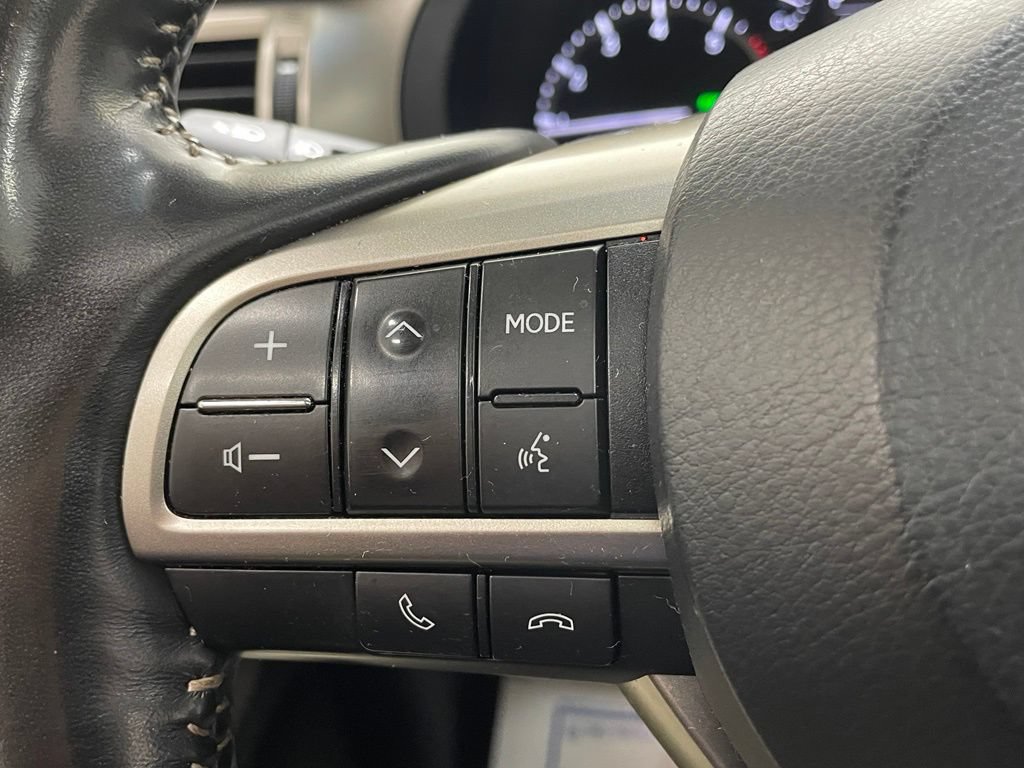 Used 2021 Lexus GX 460 Luxury w/ Sport Design Package AWD/4WD image 26