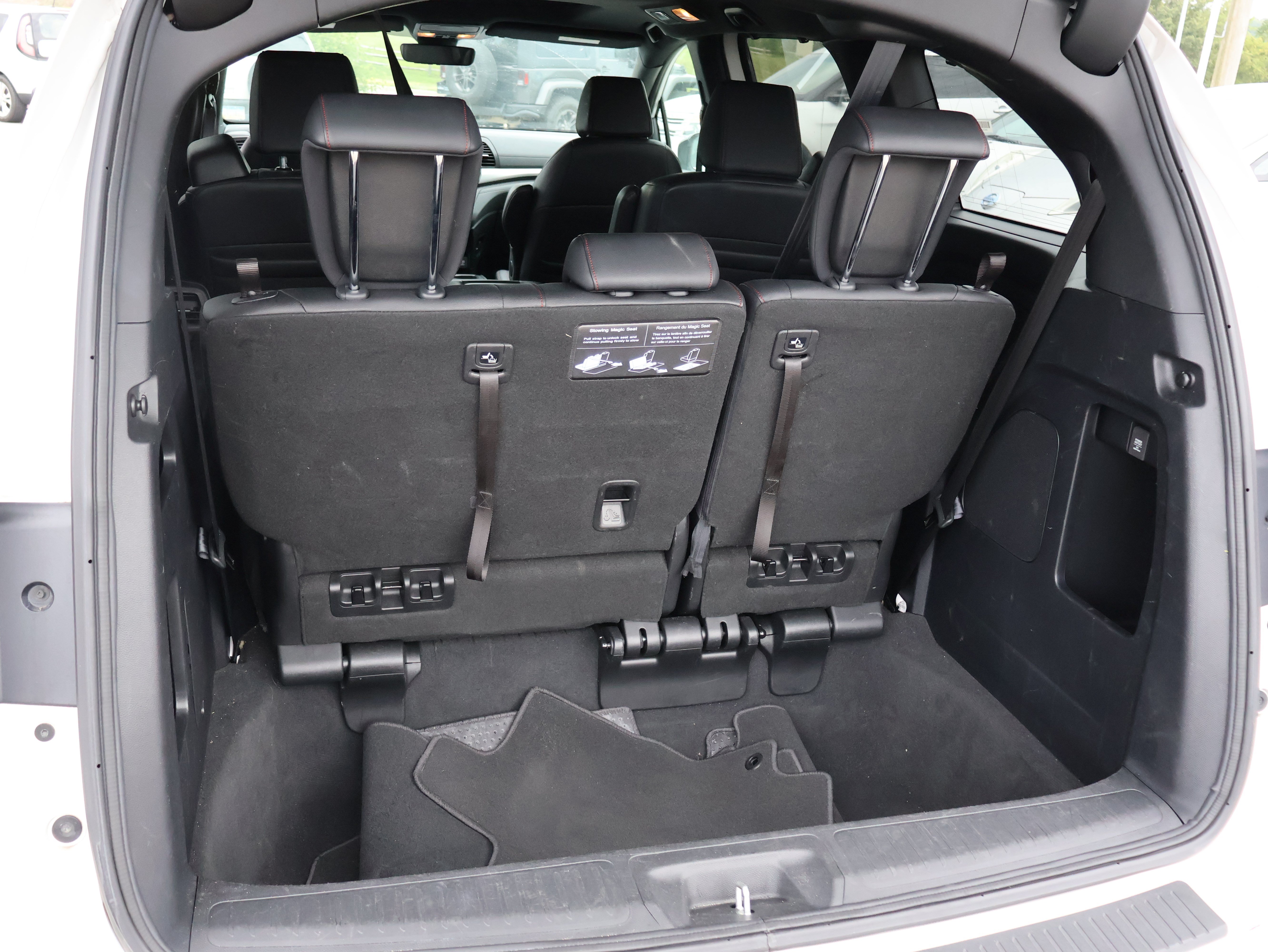 Used 2025 Honda Odyssey Sport-L image 17