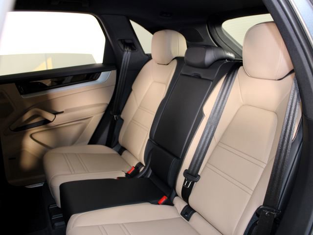 New 2026 Porsche Cayenne AWD/4WD image 24