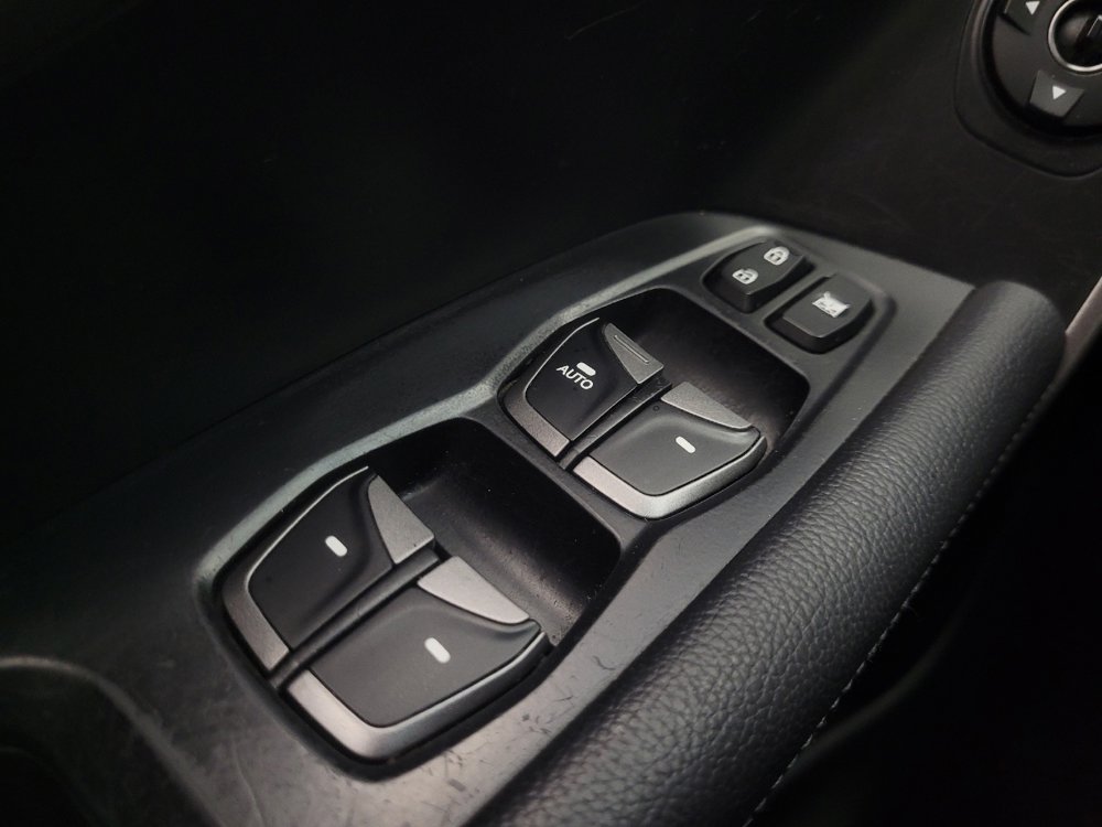Used 2013 Hyundai Santa Fe Sport 2.0T AWD/4WD image 27