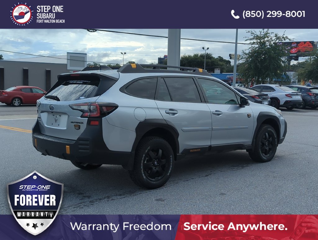 Used 2025 Subaru Outback Wilderness AWD/4WD image 7