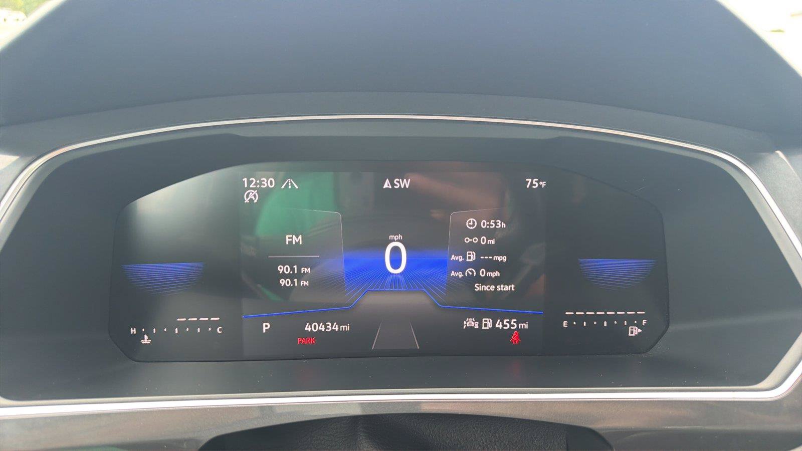 Used 2023 Volkswagen Tiguan SE AWD/4WD image 13