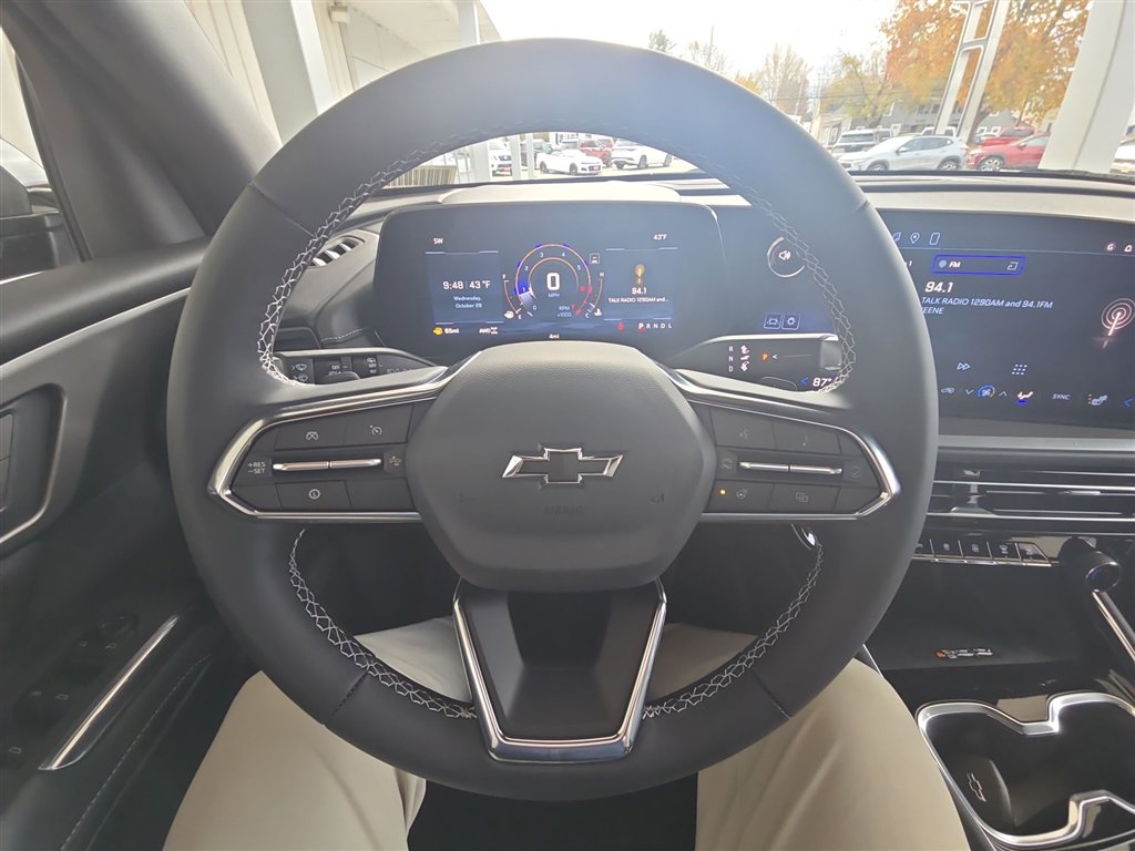 New 2026 Chevrolet Traverse LT image 11