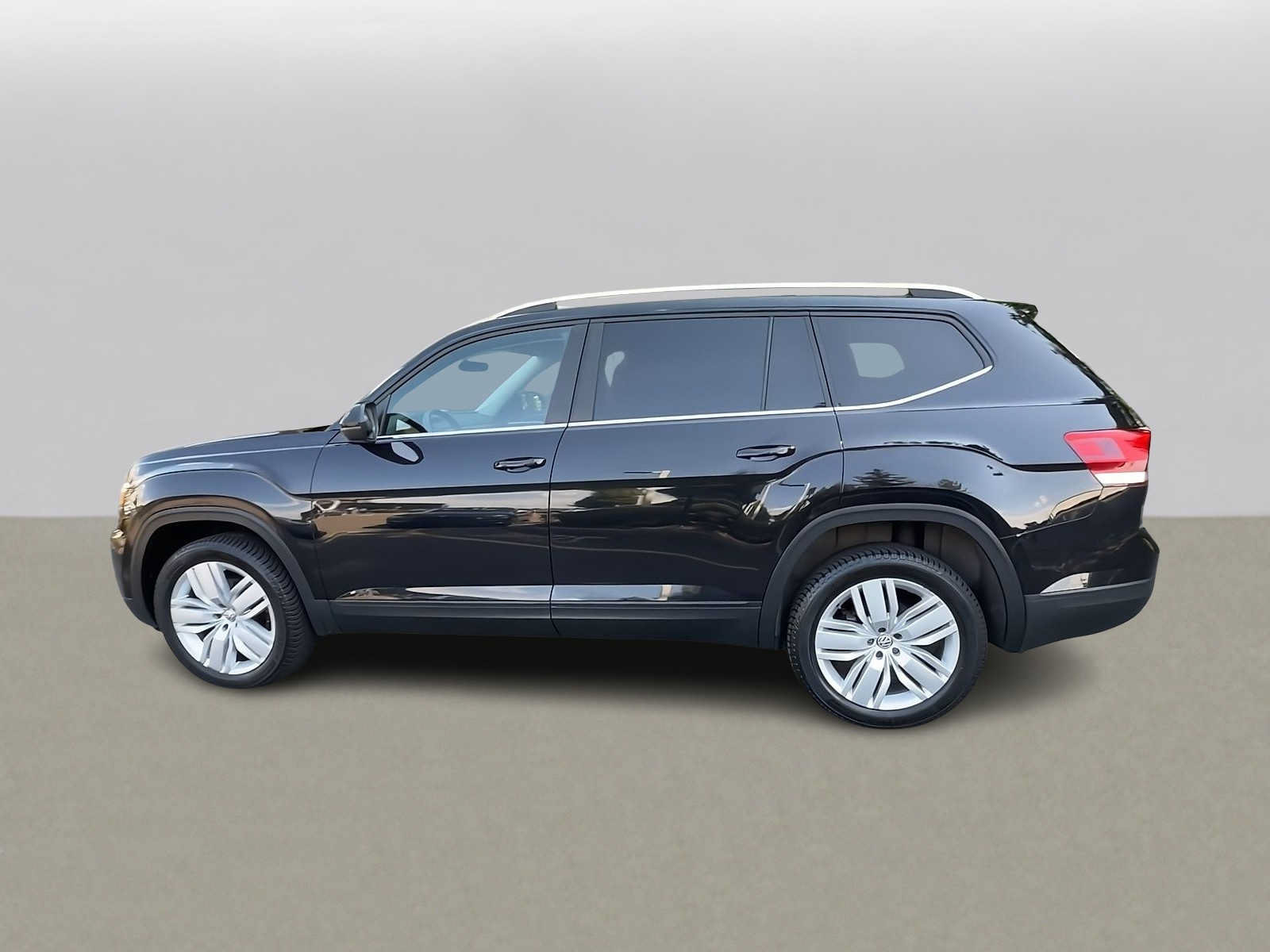 Used 2019 Volkswagen Atlas SE w/ Towing Package AWD/4WD image 5