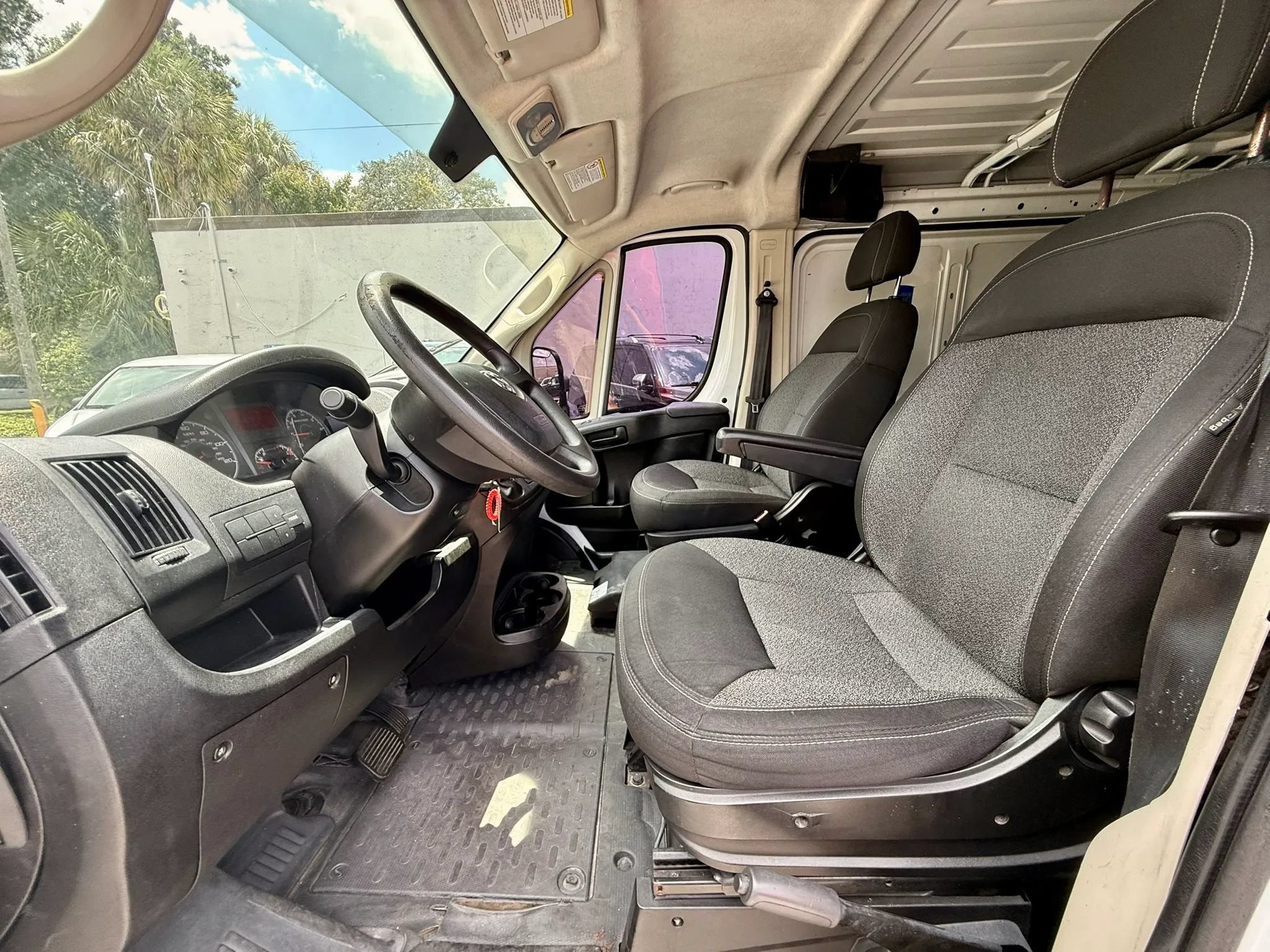 Used 2017 RAM ProMaster 1500 FWD image 9