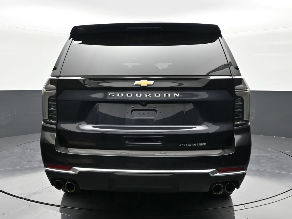 Certified 2025 Chevrolet Suburban Premier image 4